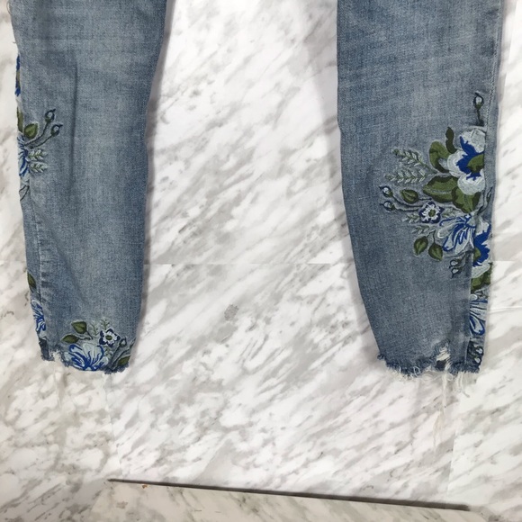 Blank NYC Embroidered Jeans Raw Hem Size 25 - Picture 9 of 14